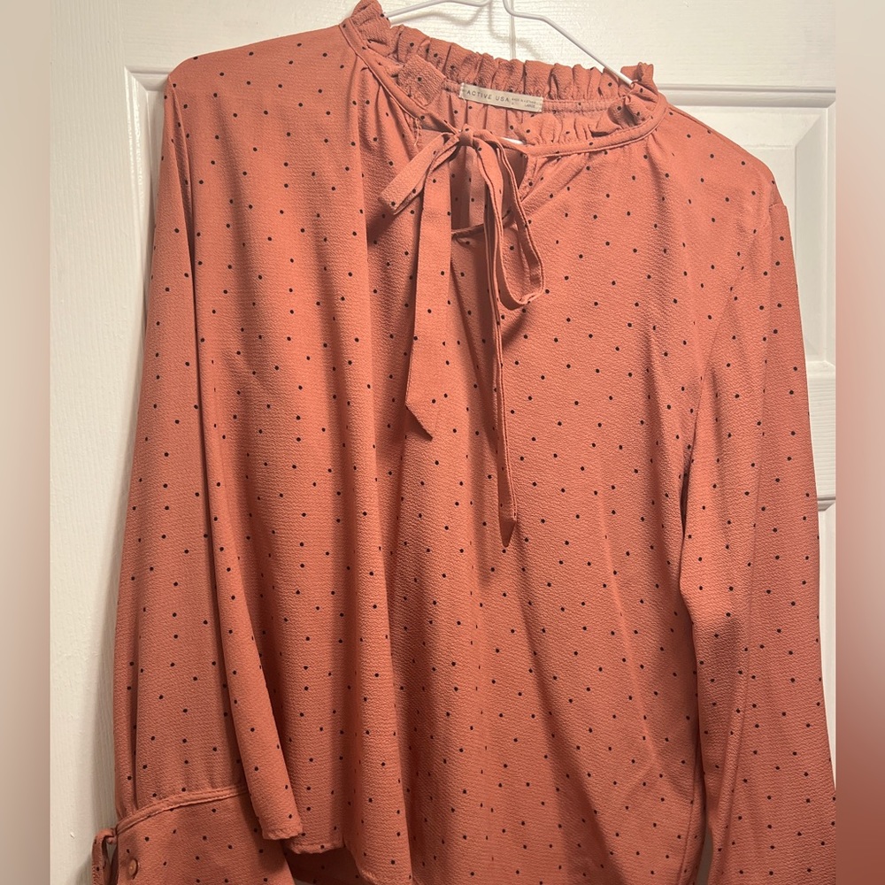 Polka dot long sleeve work top